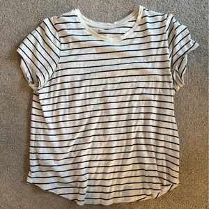 Old Navy Striped Women's Top - Black and White